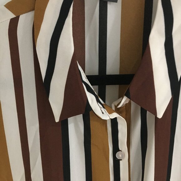 Ladies stripe button down blouse - Picture 6 of 6